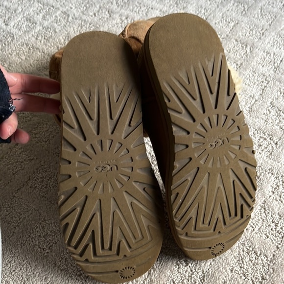 UGG Boots Bailey Boots Button Triplet Tall Women’s  Size 7 Chestnut Tan - Picture 8 of 12